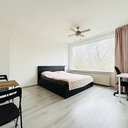Apartment Orange Near Erasmus Rotterdam